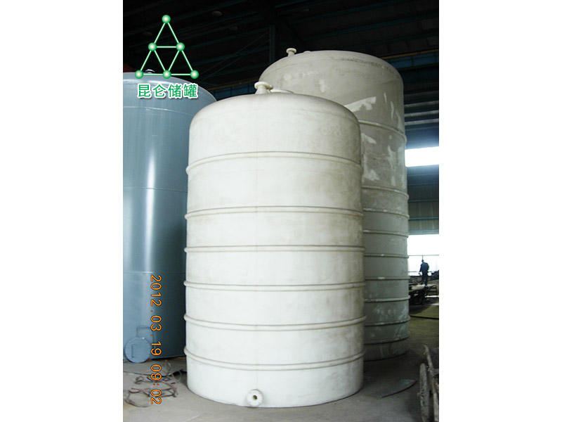 1590561787497721.jpg 20立方PE立式儲(chǔ)罐.jpg
